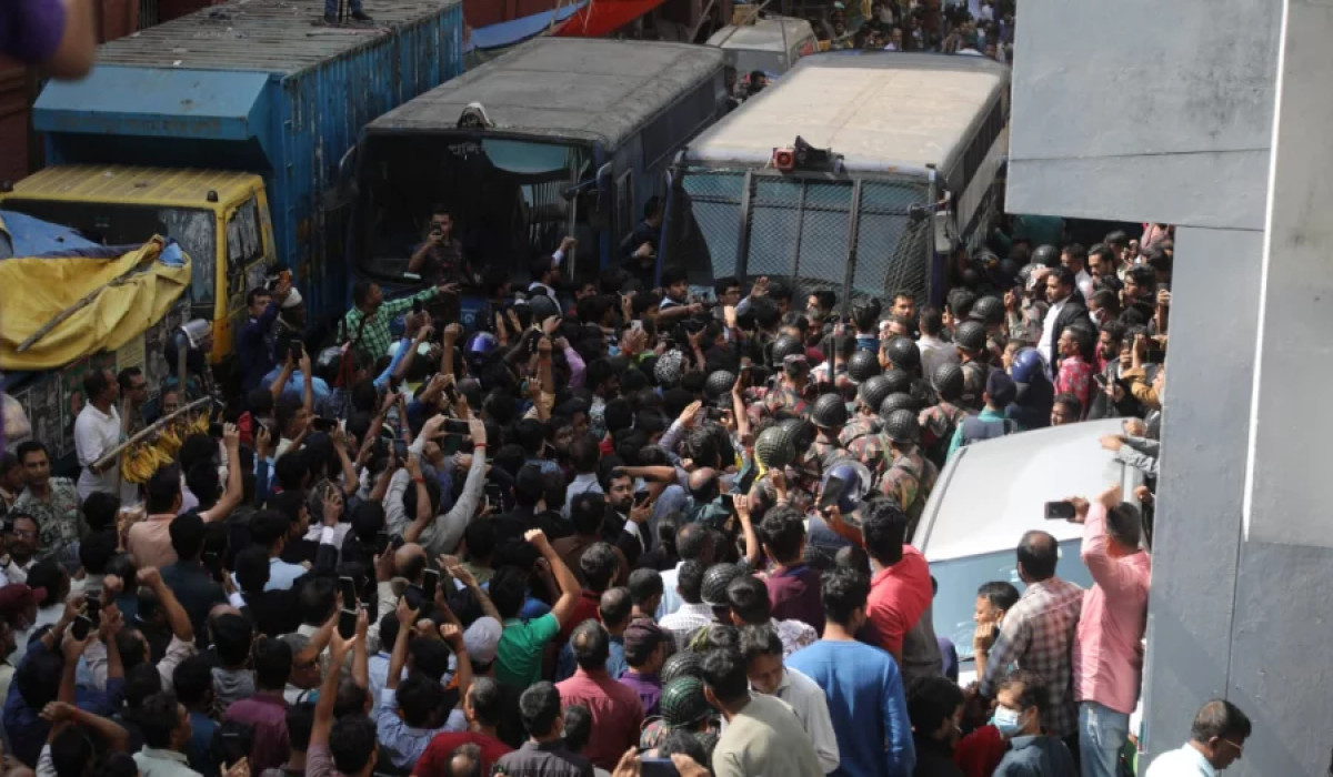 3 cases filed over Chittagong clashes following Chinmoy's jail