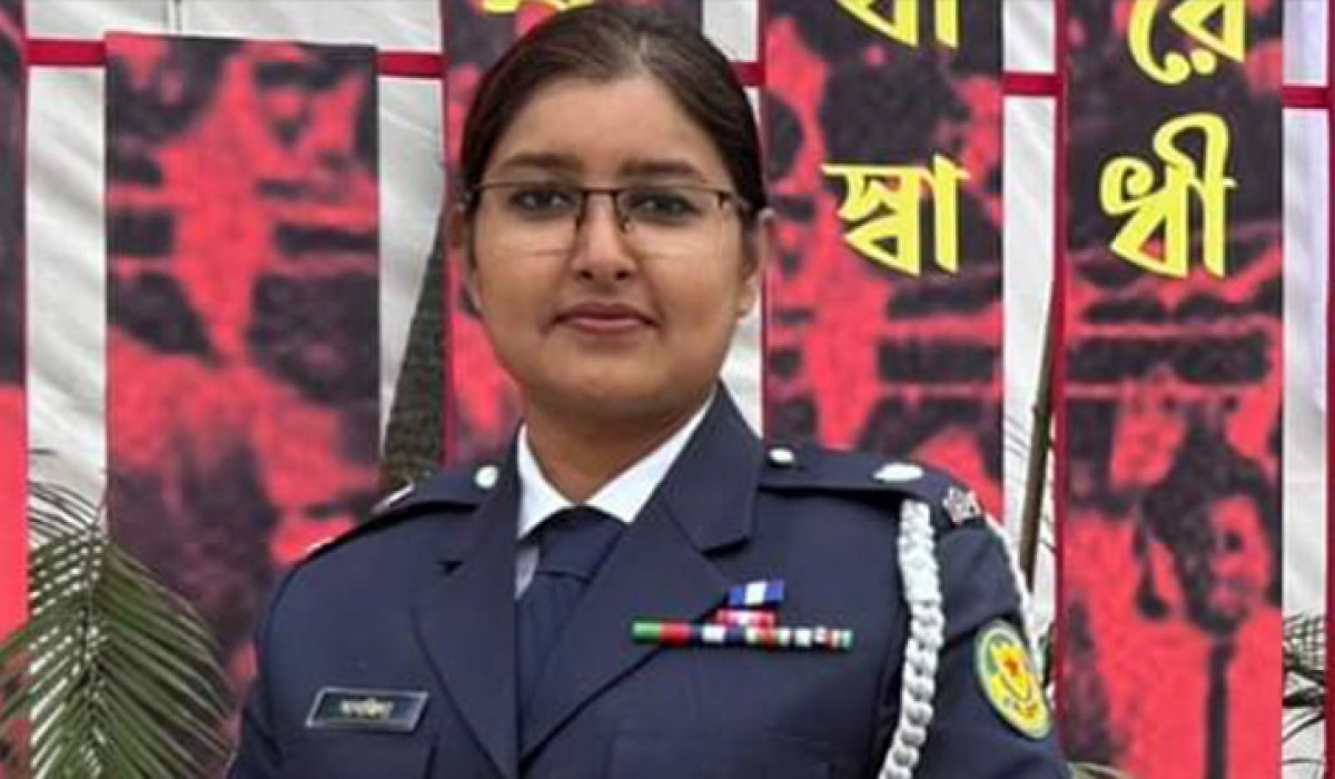 পুলিশ কর্মকর্তা সানজিদা আফরিন সাময়িক বরখাস্ত