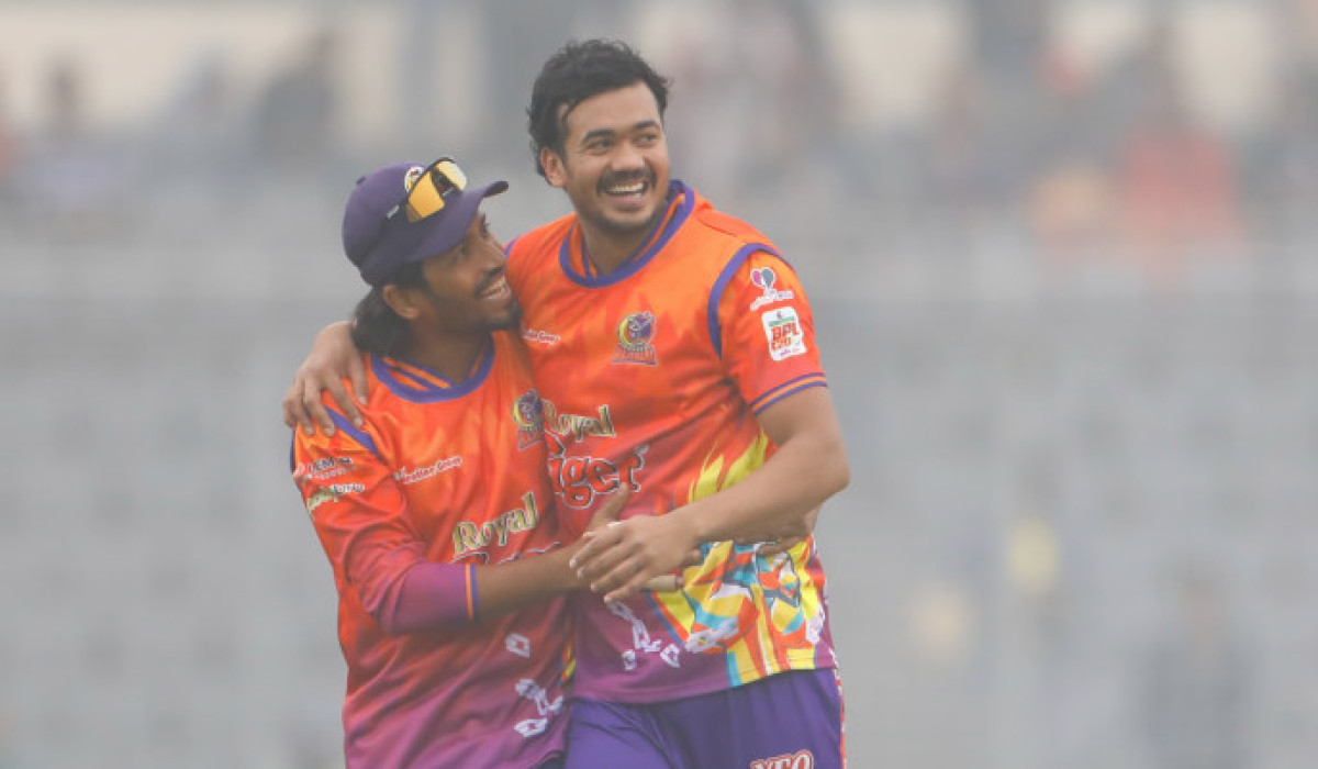 বিজয়কে সরিয়ে তাসকিনকে অধিনায়ক করলো দুর্বার রাজশাহী