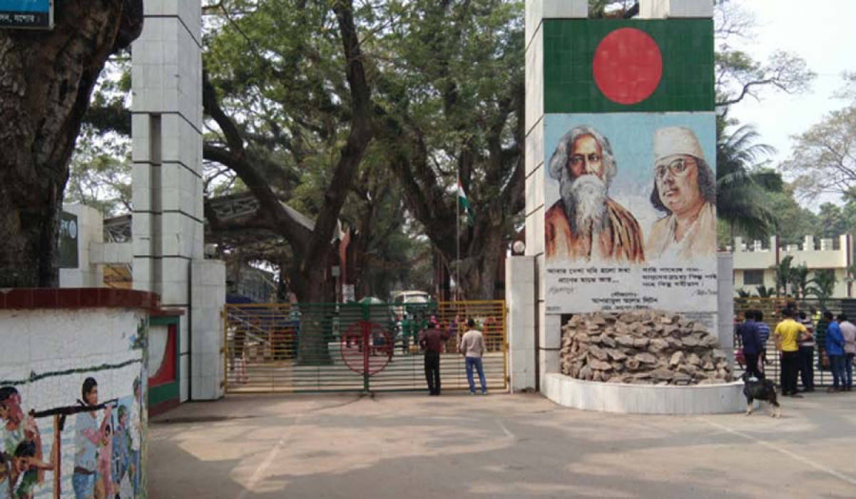 বাংলাদেশ থেকে পোশাক আমদানি বন্ধ করলো ভারত