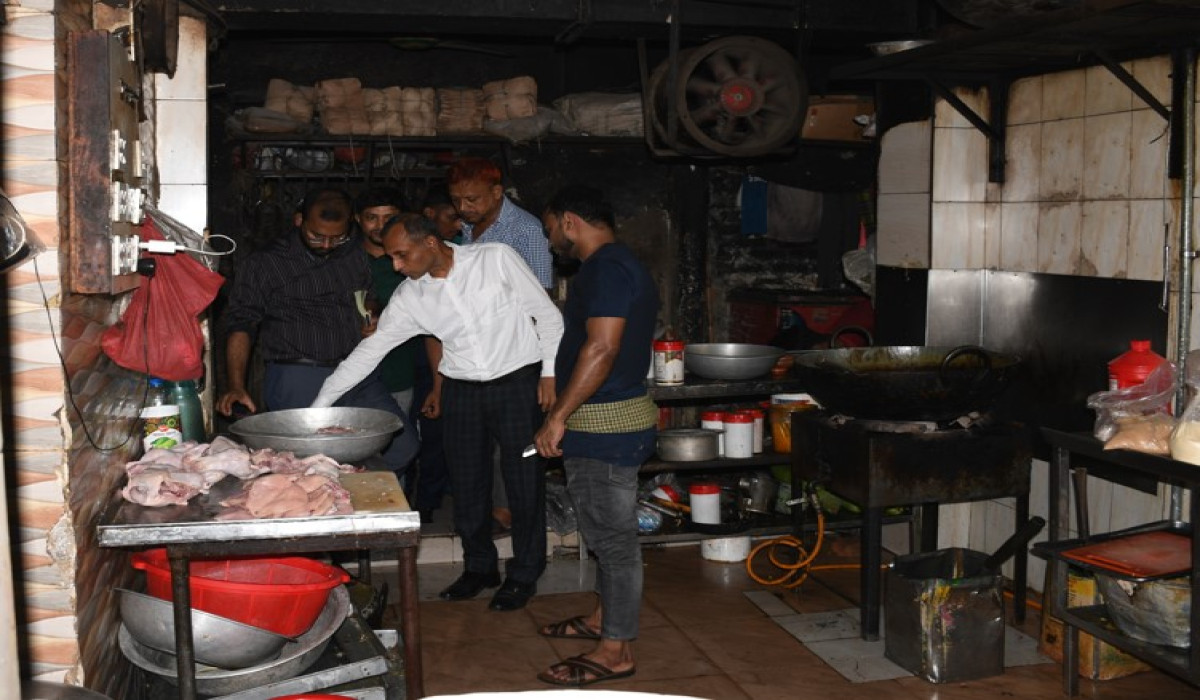 চট্টগ্রামে চার প্রতিষ্ঠানকে জরিমানা, বেকারি সিলগালা